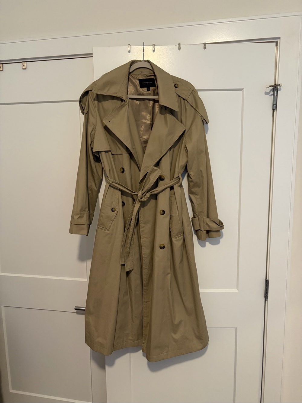 Banana Republic Tan Trench Coat with Belt